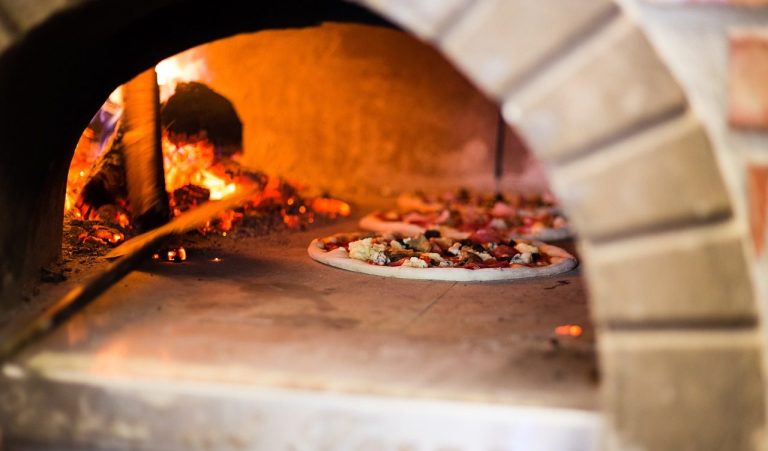 The wood oven at 450 °C